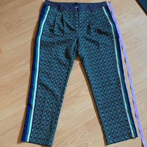 💚💙🤍 Tommy Hilfiger Cropped Pants, Size 12